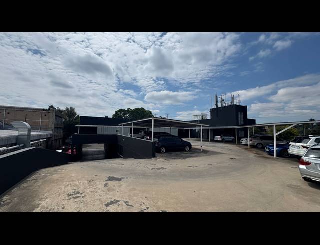 313M² WAREHOUSE TO LET IN WYNBERG